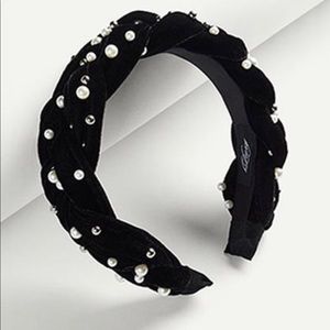 Velvet black pearl headband